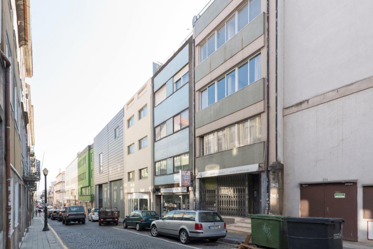 Lovelystay - Modern Flat In Alegria Porto Bagian luar foto