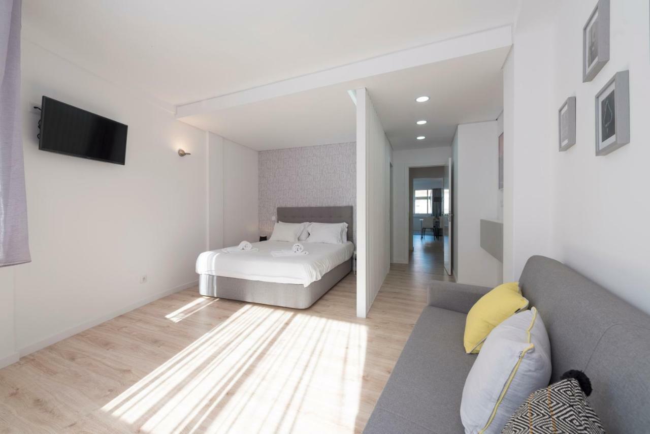 Lovelystay - Modern Flat In Alegria Porto Bagian luar foto