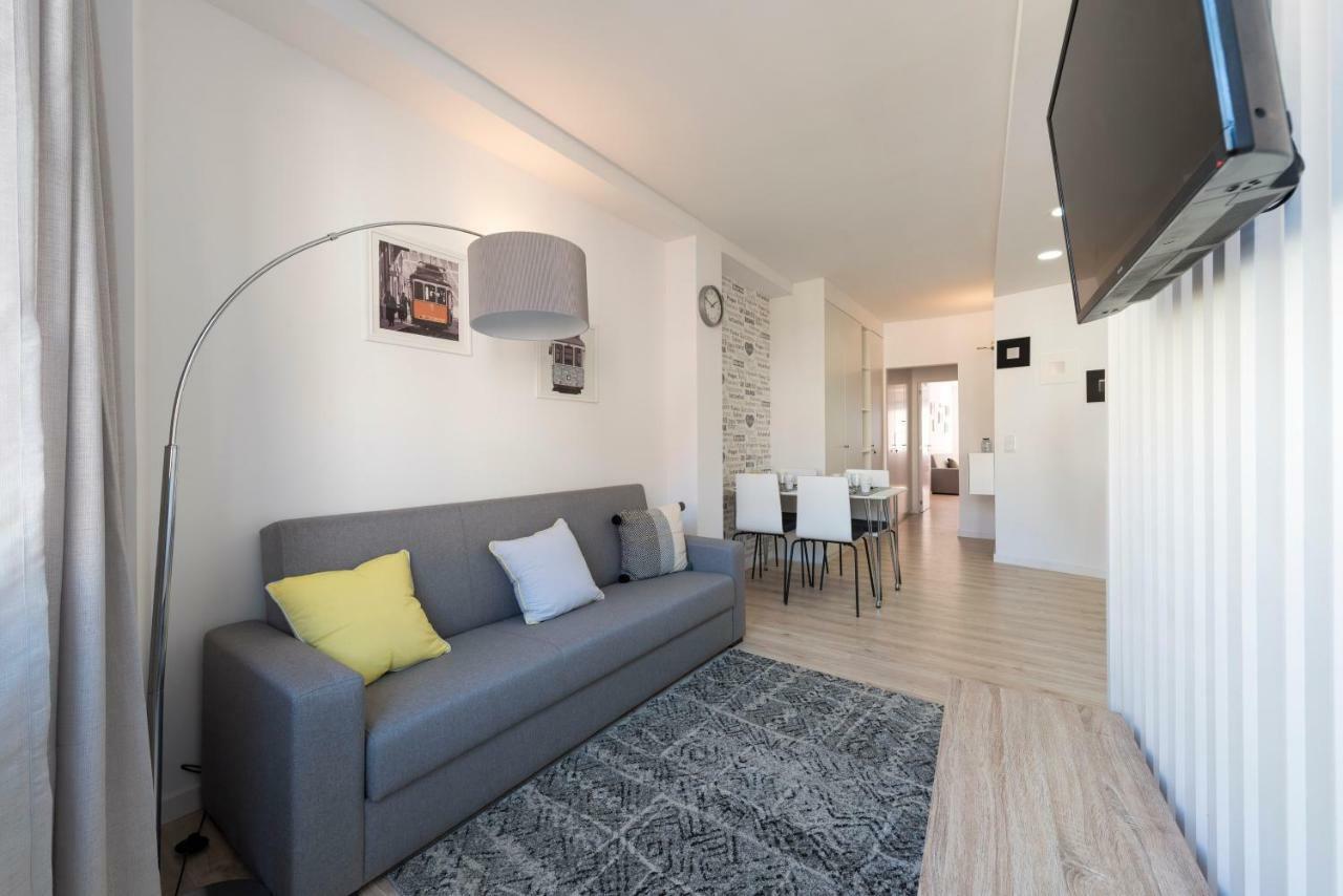 Lovelystay - Modern Flat In Alegria Porto Bagian luar foto