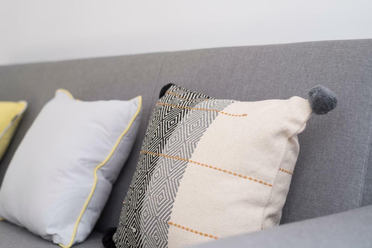 Lovelystay - Modern Flat In Alegria Porto Bagian luar foto