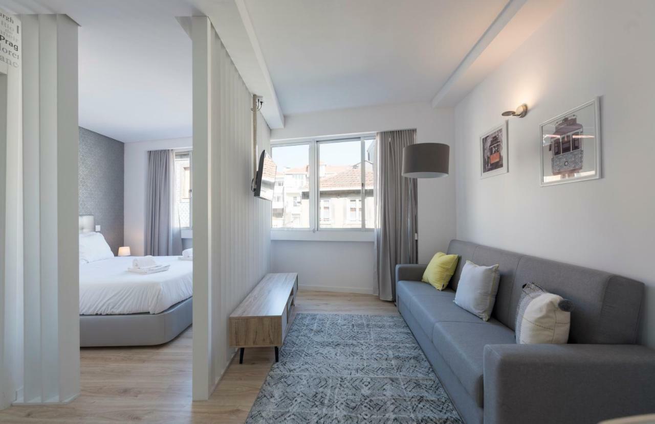 Lovelystay - Modern Flat In Alegria Porto Bagian luar foto