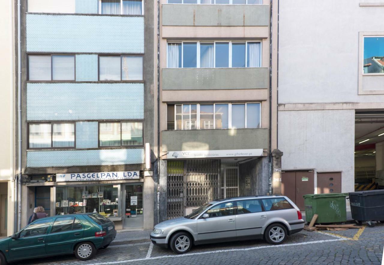 Lovelystay - Modern Flat In Alegria Porto Bagian luar foto