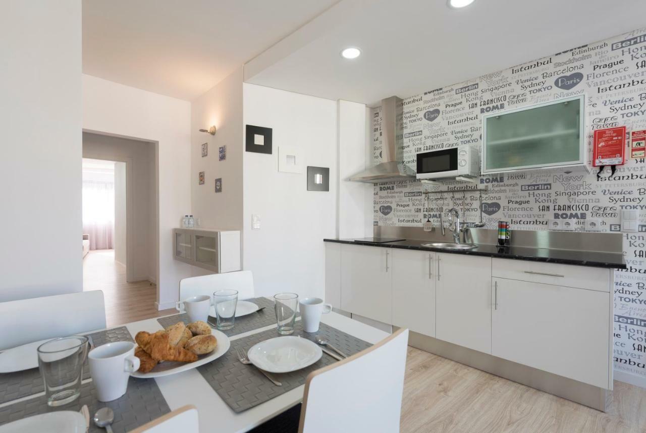 Lovelystay - Modern Flat In Alegria Porto Bagian luar foto