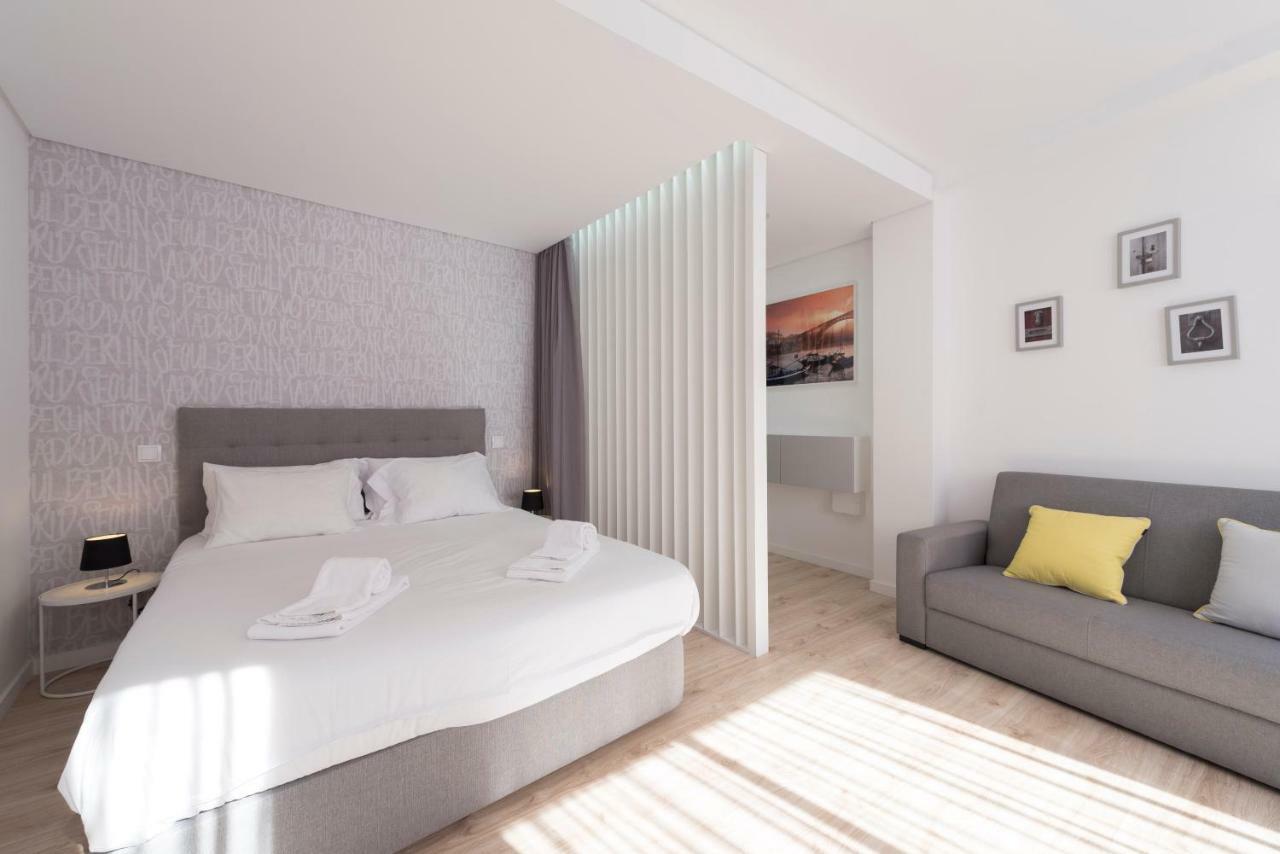 Lovelystay - Modern Flat In Alegria Porto Bagian luar foto