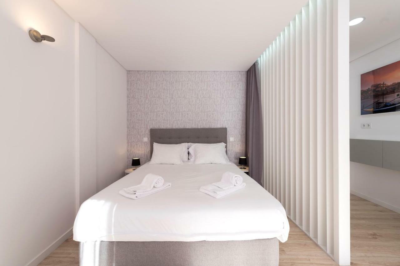 Lovelystay - Modern Flat In Alegria Porto Bagian luar foto