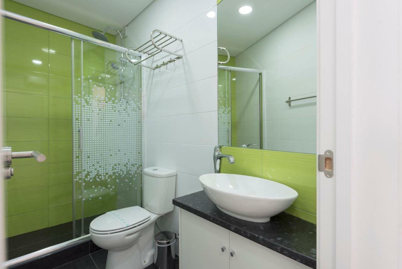 Lovelystay - Modern Flat In Alegria Porto Bagian luar foto