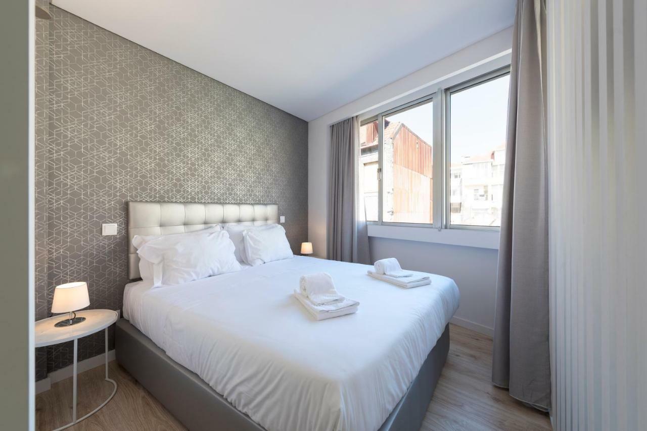 Lovelystay - Modern Flat In Alegria Porto Bagian luar foto